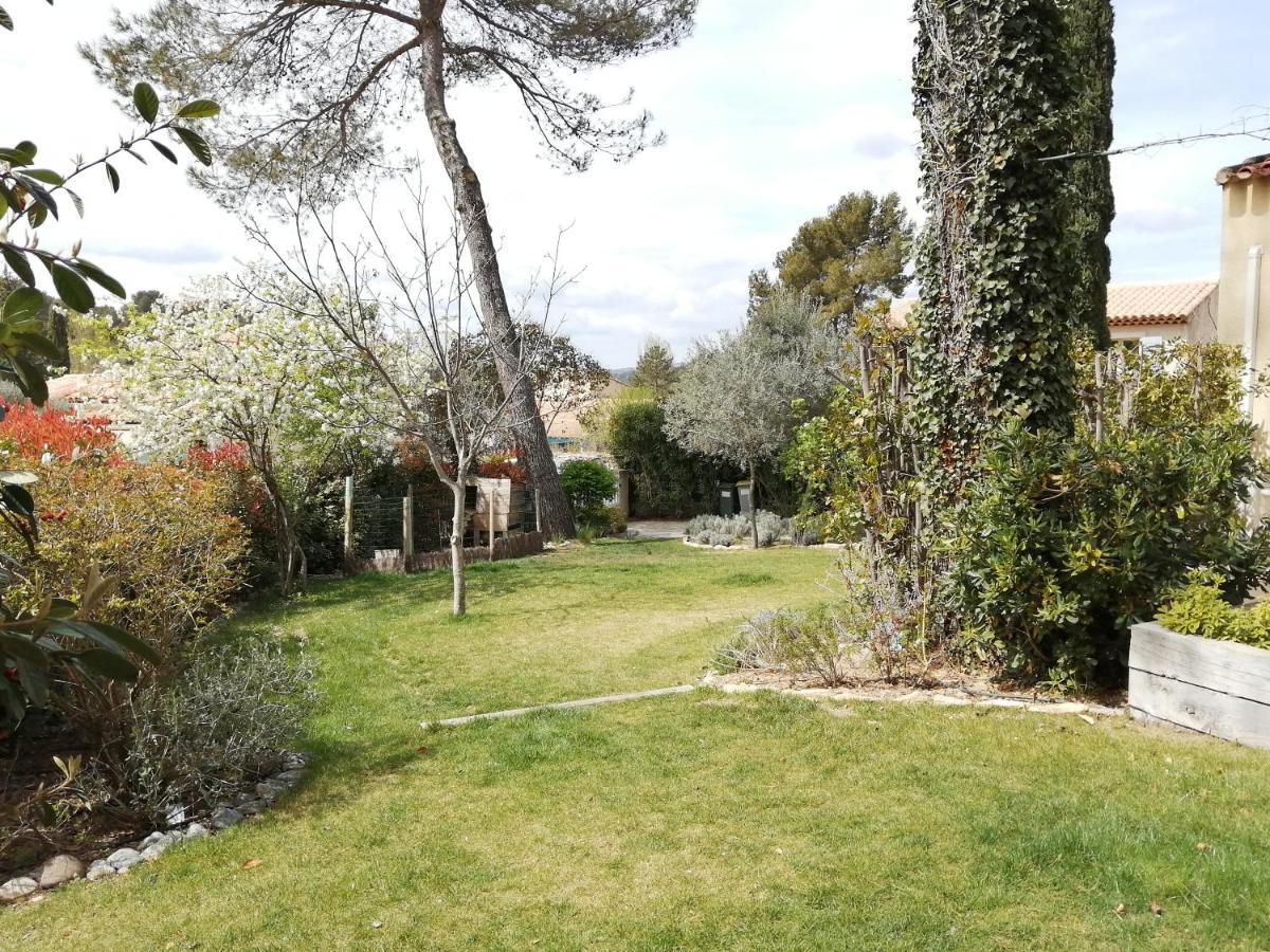 Maison Familiale - Proche Aix en Provence Ventabren Exterior foto